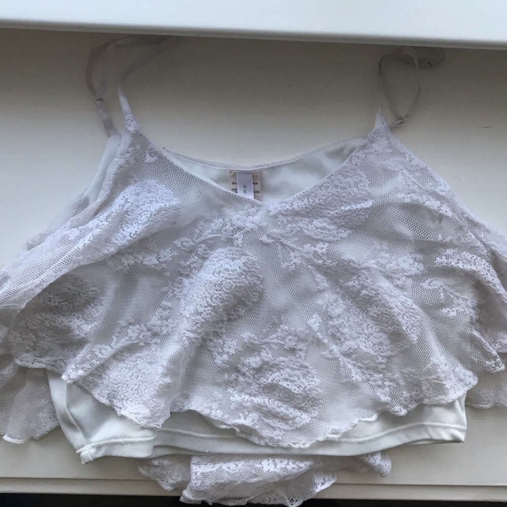 White crop top - Picture 2 of 4